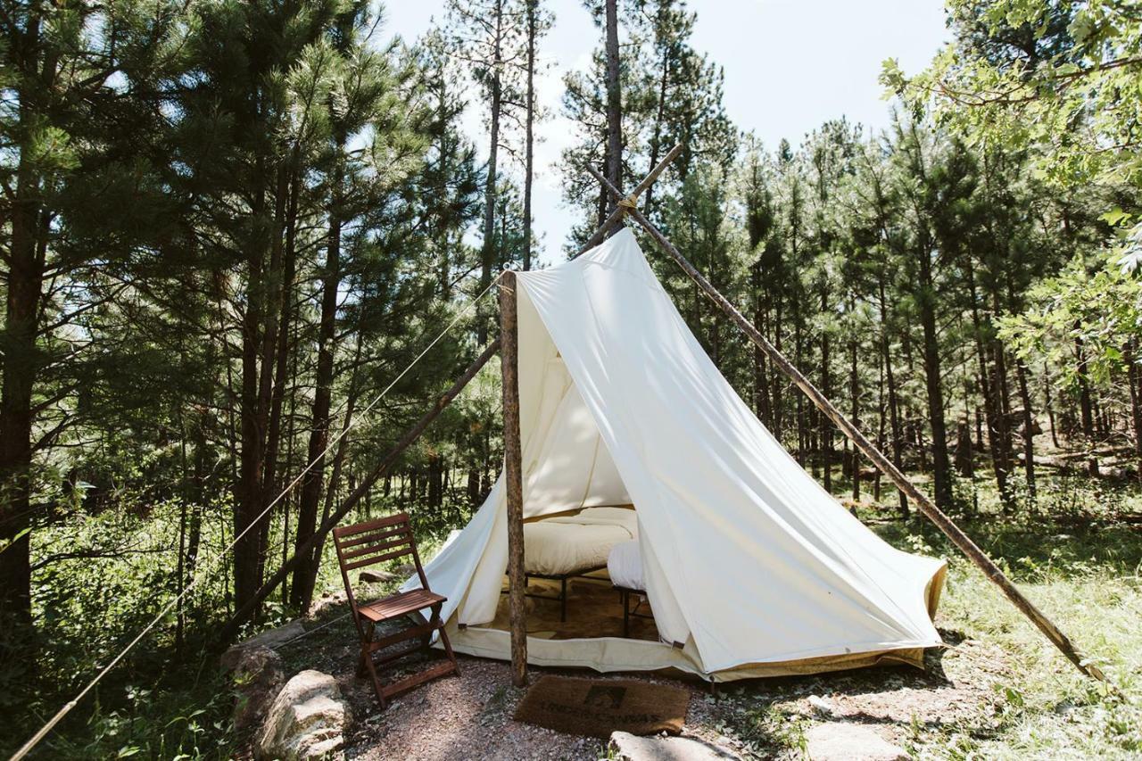 Under Canvas Mount Rushmore Keystone Eksteriør billede