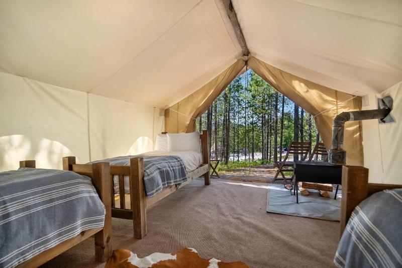 Under Canvas Mount Rushmore Keystone Eksteriør billede